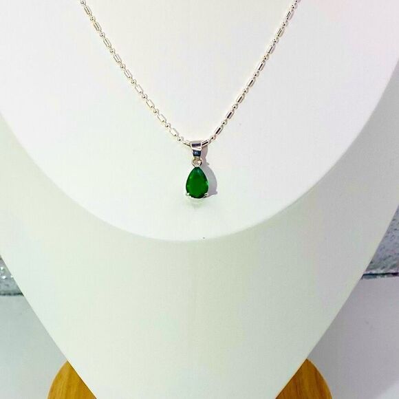 AXB Stunning Green Zircon Teardrop Gem & Sterling 925 Silver Chain - Picture 6 of 11